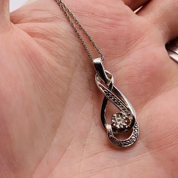 EUC Sterling Silver Double Infinity Loop Diamond - Picture 9 of 12